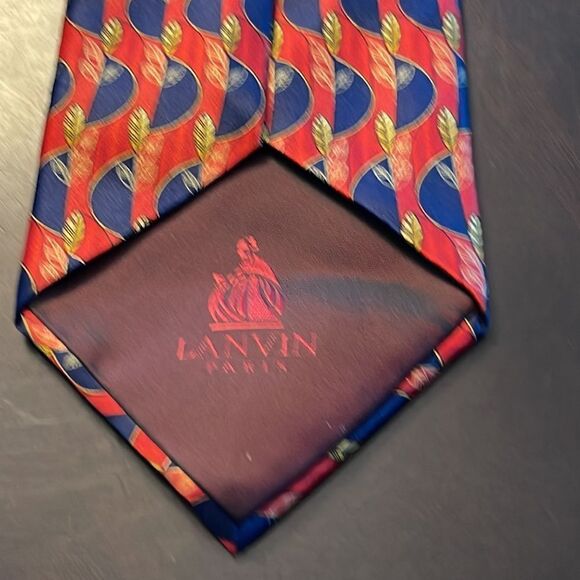 Lanvin Paris Tie. 100% All silk. Beautiful! - Picture 5 of 6